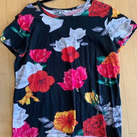 Pam & Gela floral slub jersey t shirt, large - Picture 3 of 5